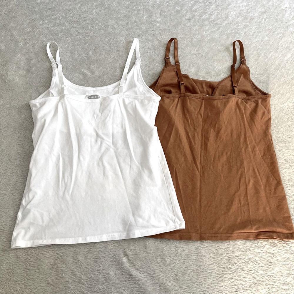 NWOT Old Navy maternity & nursing tanks